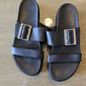 Sorel Black Leather Sandals